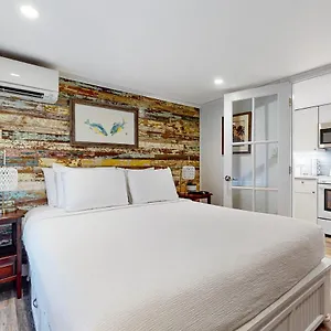 Apartment The Coral Cove, Key West