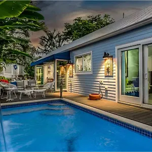 Holiday home Casa Azul-open Concept With Pool, Key West